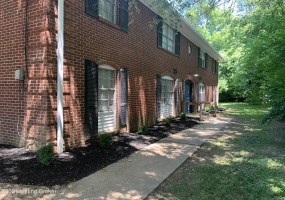 449 Mount Holly Ave, Louisville, Kentucky 40206, 1 Bedroom Bedrooms, 4 Rooms Rooms,1 BathroomBathrooms,Rental,For Rent,Mount Holly,1640591
