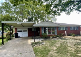 2320 Coyle Dr, New Albany, Indiana 47150, 4 Bedrooms Bedrooms, 7 Rooms Rooms,2 BathroomsBathrooms,Rental,For Rent,Coyle,1644021