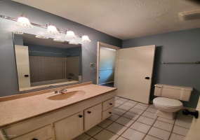 9808 Tucson Ct, Louisville, Kentucky 40223, 3 Bedrooms Bedrooms, 10 Rooms Rooms,2 BathroomsBathrooms,Rental,For Rent,Tucson,1645671
