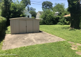 124 Colonial Dr, Louisville, Kentucky 40207, 2 Bedrooms Bedrooms, 4 Rooms Rooms,1 BathroomBathrooms,Rental,For Rent,Colonial,1652852