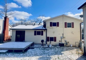 2903 Winchester Rd, Jeffersonville, Indiana 47130, 3 Bedrooms Bedrooms, 7 Rooms Rooms,2 BathroomsBathrooms,Rental,For Rent,Winchester,1652897